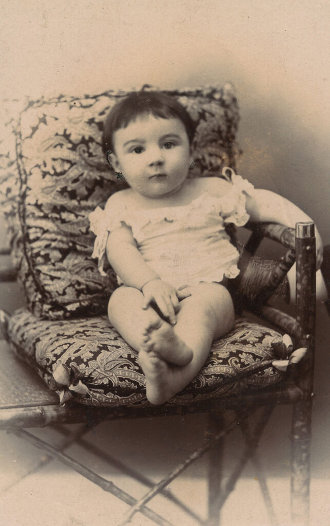 Francisco Ayala bebé.
